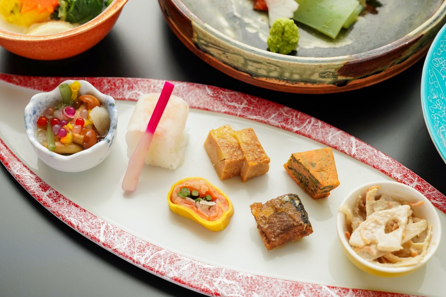 旬の味覚を少しずつ楽しむ、彩り豊かな季節の前菜